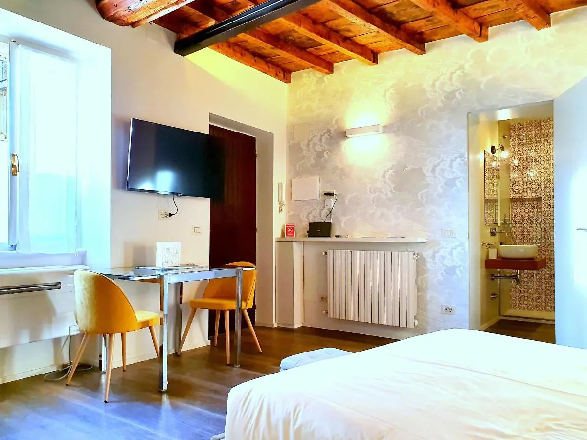 Heart Milan Apartments Duomo Colonne איטליה